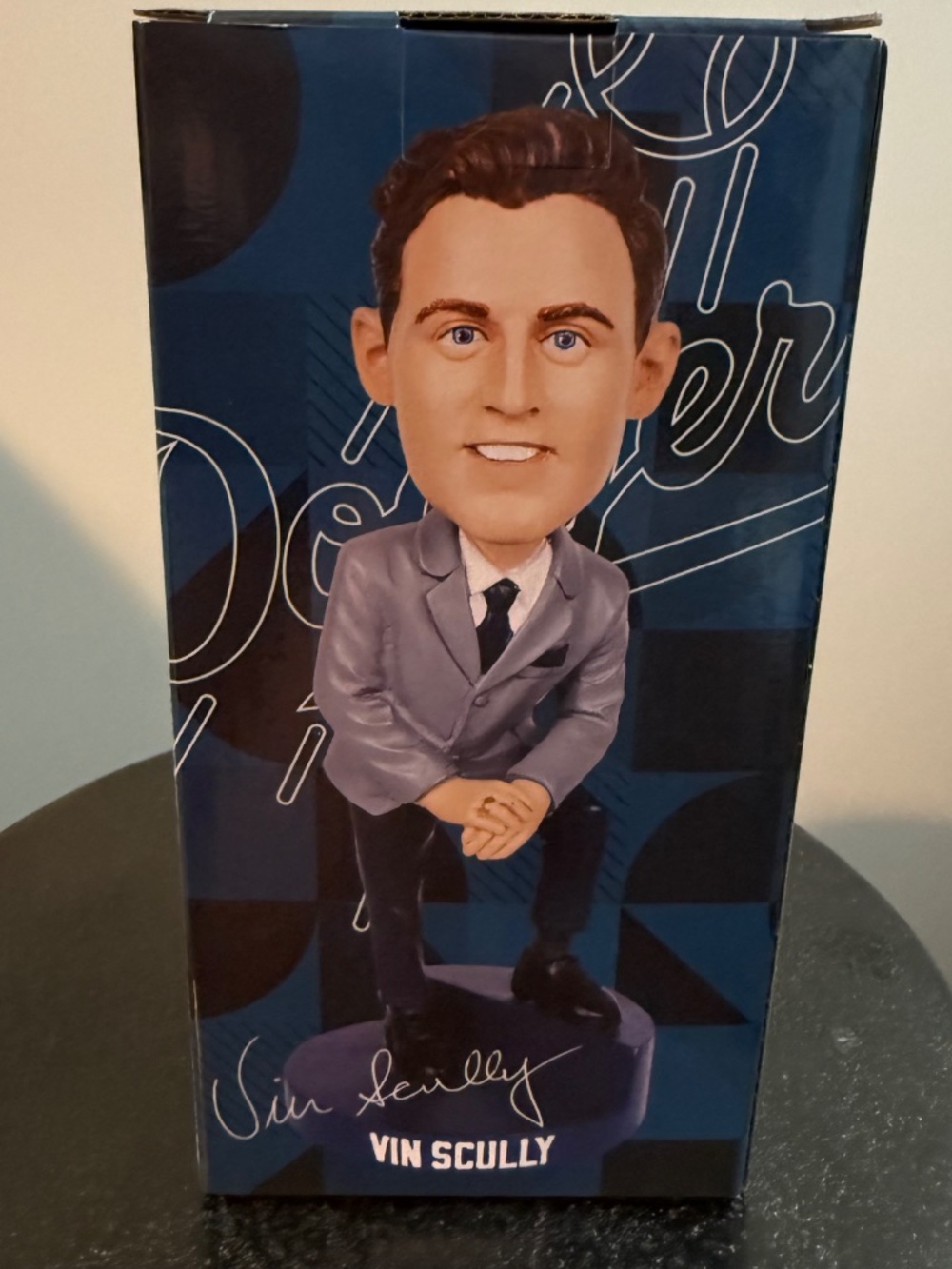 Vin Scully Dodgers Bobblehead Broadcaster Tribute SGA With Original Box - Picture 6 of 8